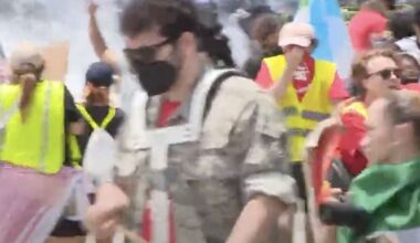 Police use tear gas as tensions flare ahead of Trump's military parade | World | News