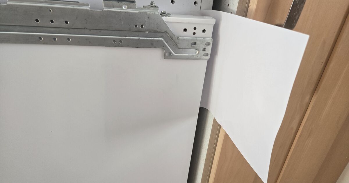 Households urged to put sheet of A4 paper in freezer before Sunday | UK | News