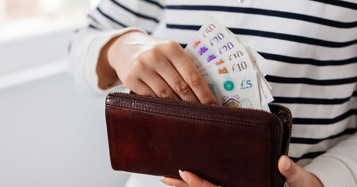 Households urged to get extra £41,200 in pension with 1 change | Personal Finance | Finance