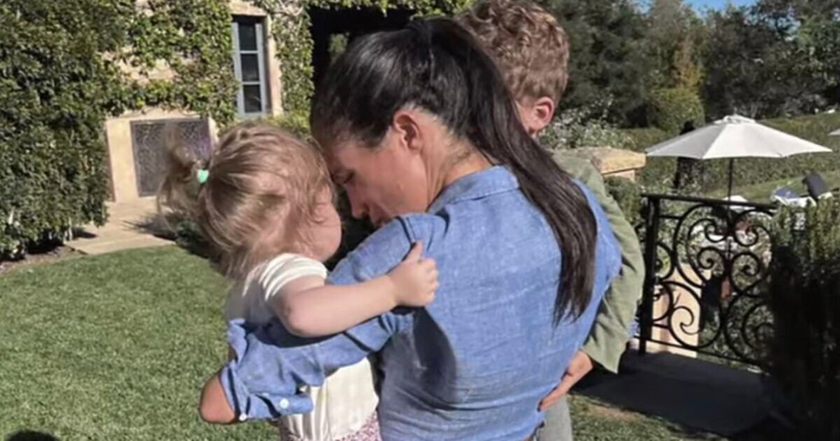 Royal Family LIVE: Meghan sent major warning over Archie and Lilibet | Royal | News