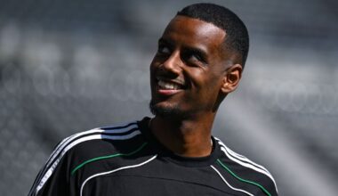 Liverpool can get Alexander Isak by passing up on £70m 'free signing' as player makes call | Football | Sport