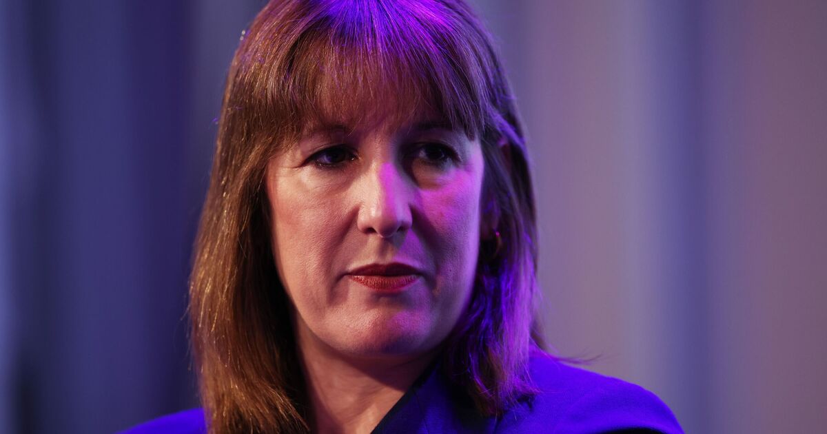 Blow for Rachel Reeves as UK households lose huge amount of wealth | Personal Finance | Finance