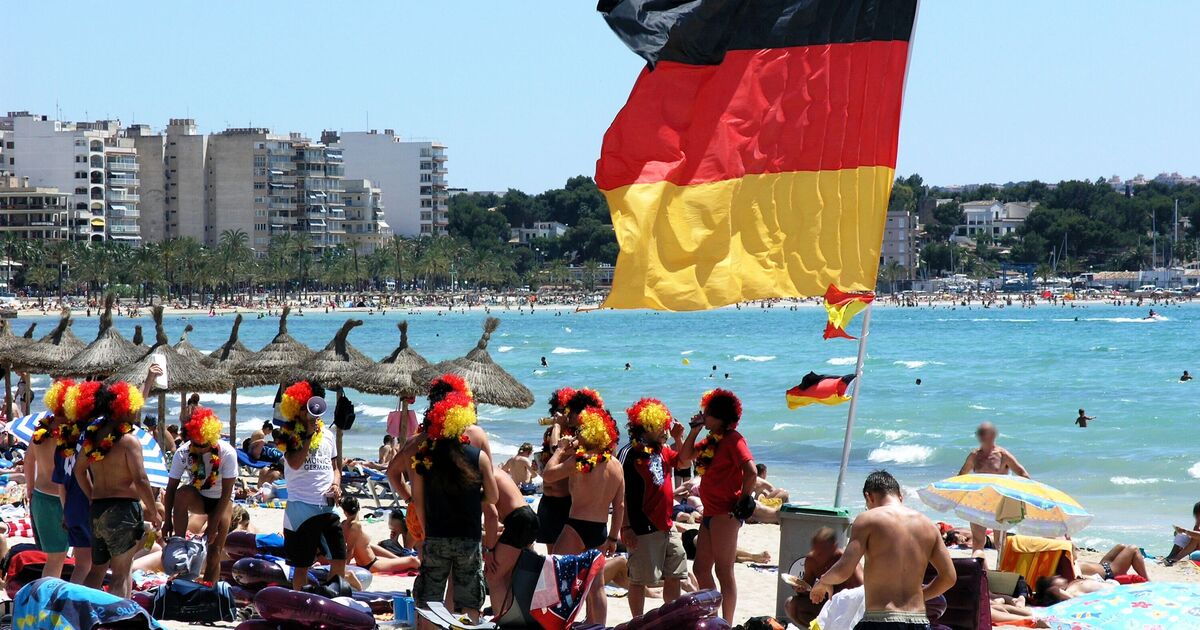 Crisis in Spain as German tourists 'exhausted' with Majorca - 'too expensive' | Travel News | Travel