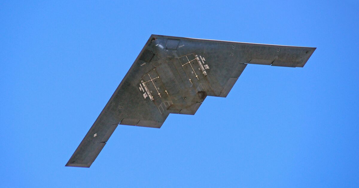 Moment 7 US stealth bombers call Spain air traffic control on way back from bombing Iran | World | News