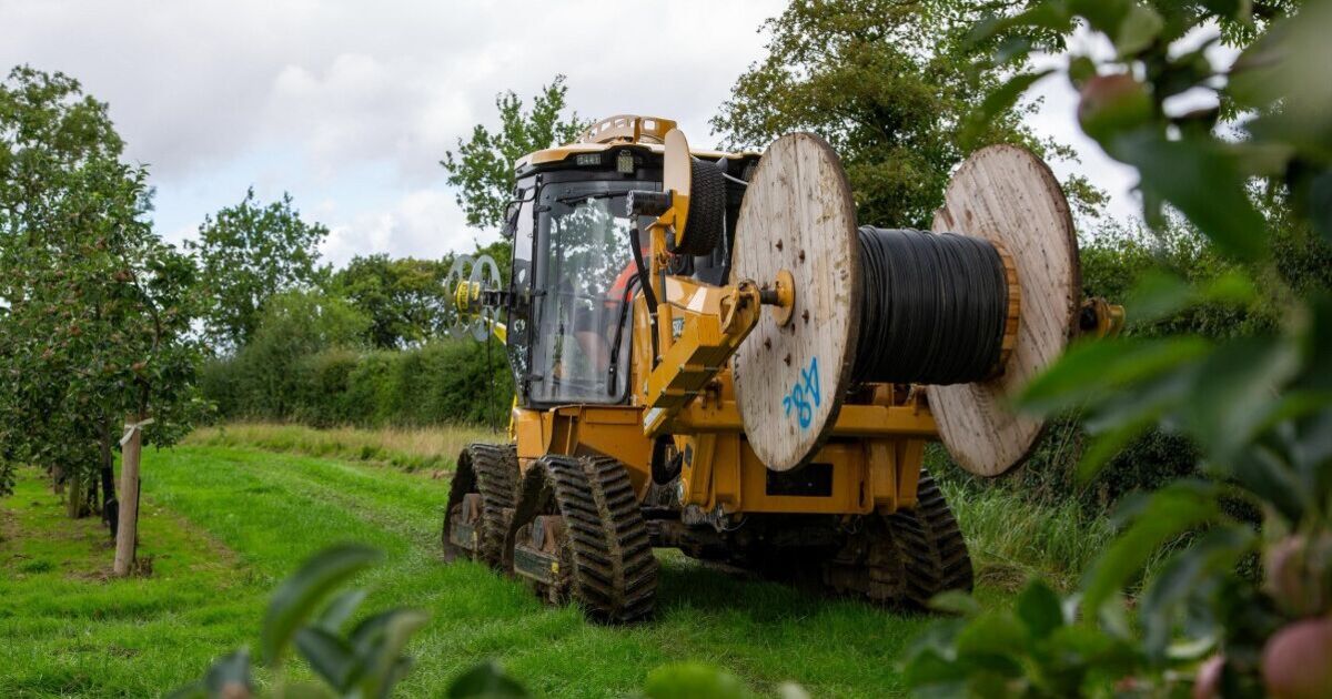 The 4 counties that should soon have better broadband in £122m deal | UK | News
