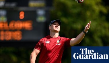 Johnny Sexton insists he is ‘here to help’ Finn Russell despite past Lions criticism | British & Irish Lions