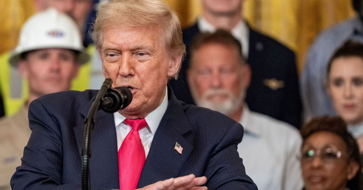 Humiliation for Donald Trump as US trade deficit increases to £70bn | UK | News