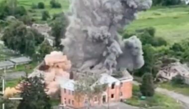 Russian army disaster as Ukraine kills top Putin commander | World | News