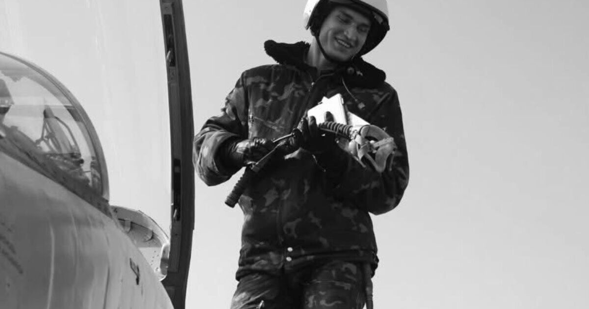 Ukrainian fighter pilot ‘died like a hero’ fighting off Russian attack | World | News