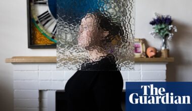 Kelly’s jobseeker payments were cut off during a hospital stay for psychosis. It’s far from an isolated case | Centrelink