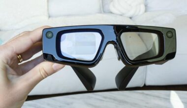 Snap says new 'lightweight' AR glasses will come in 2026