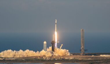 Musk Says SpaceX to Decommission Dragon Spacecraft After Trump Threat