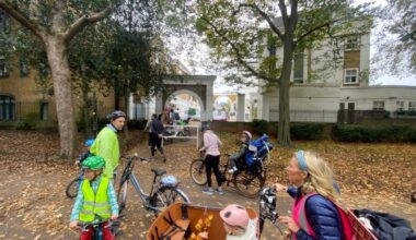 “Drivers don’t have to push their cars”: Park barriers designed to stop “speeding” cyclists are forcing families onto busy road with no bike lane, cycling campaigners say