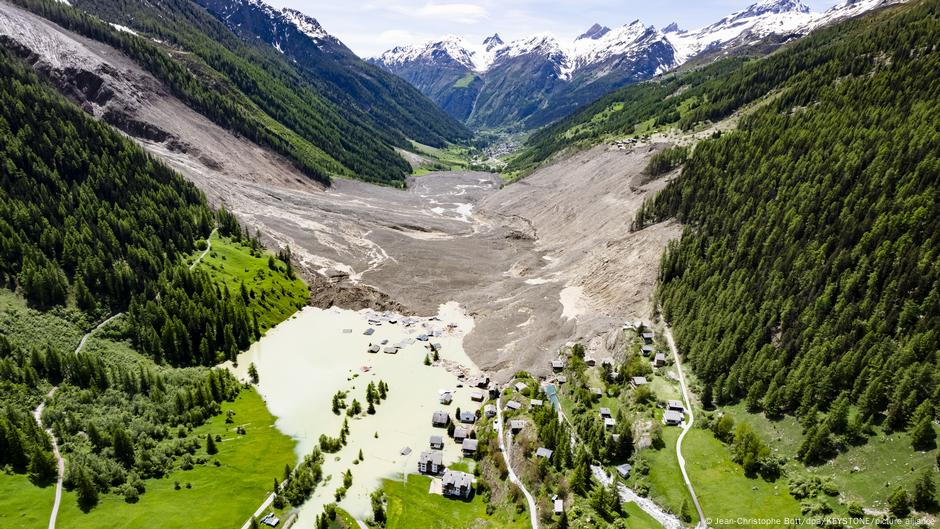 Inside the Swiss valley partially swallowed by a glacier – DW – 06/03/2025
