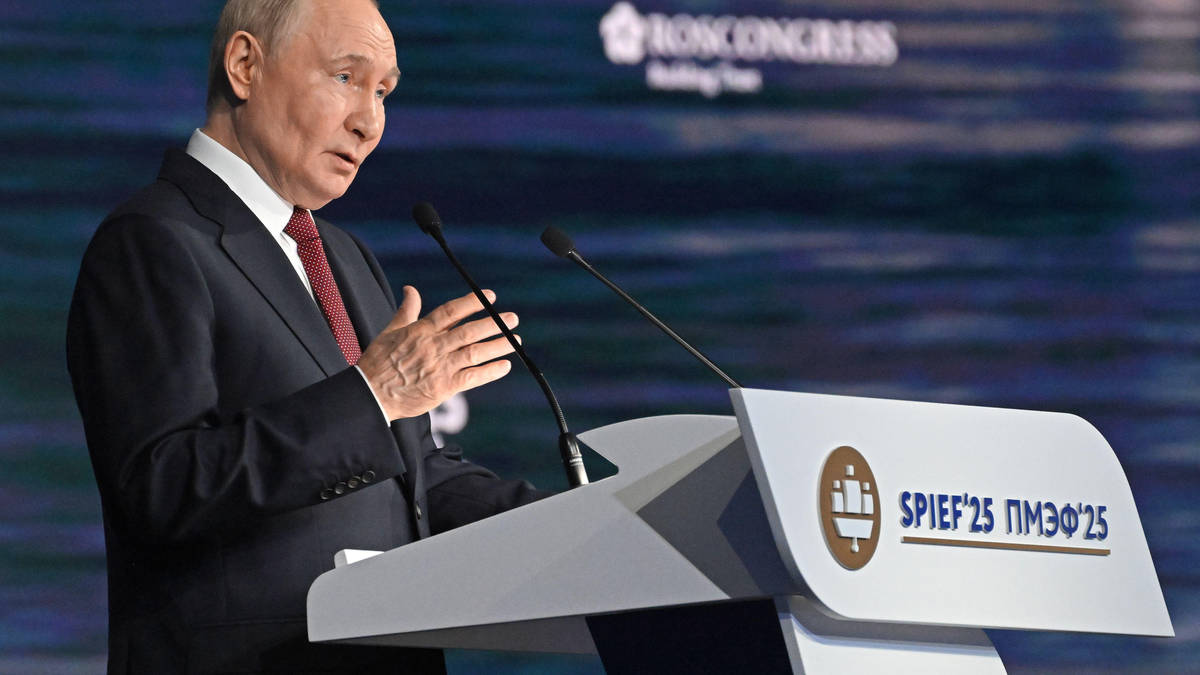 'All of Ukraine is ours', says Putin as he threatens nuclear strike