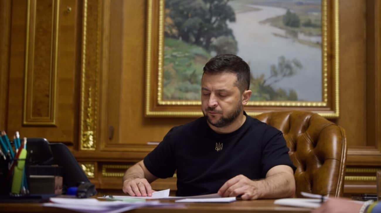 Zelenskyy signs decree to withdraw Ukraine from anti-personnel mine ban treaty