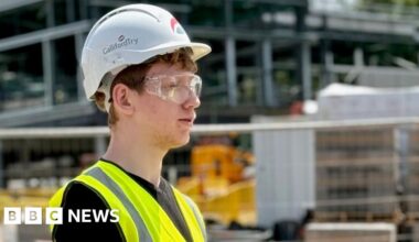 Youth Guarantee scheme helping young people out of unemployment
