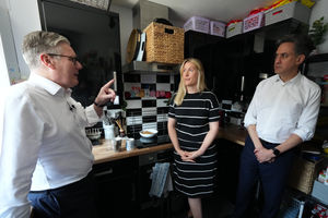 Prime Minister Sir Keir Starmer and Energy Security Ed Miliband chat to Nicola Saint  in Rocester, Staffordshire