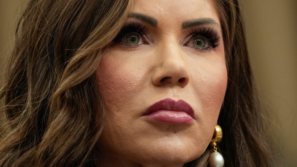 DHS Sec. Noem opposed Biden, but praises Trump, on National Guard