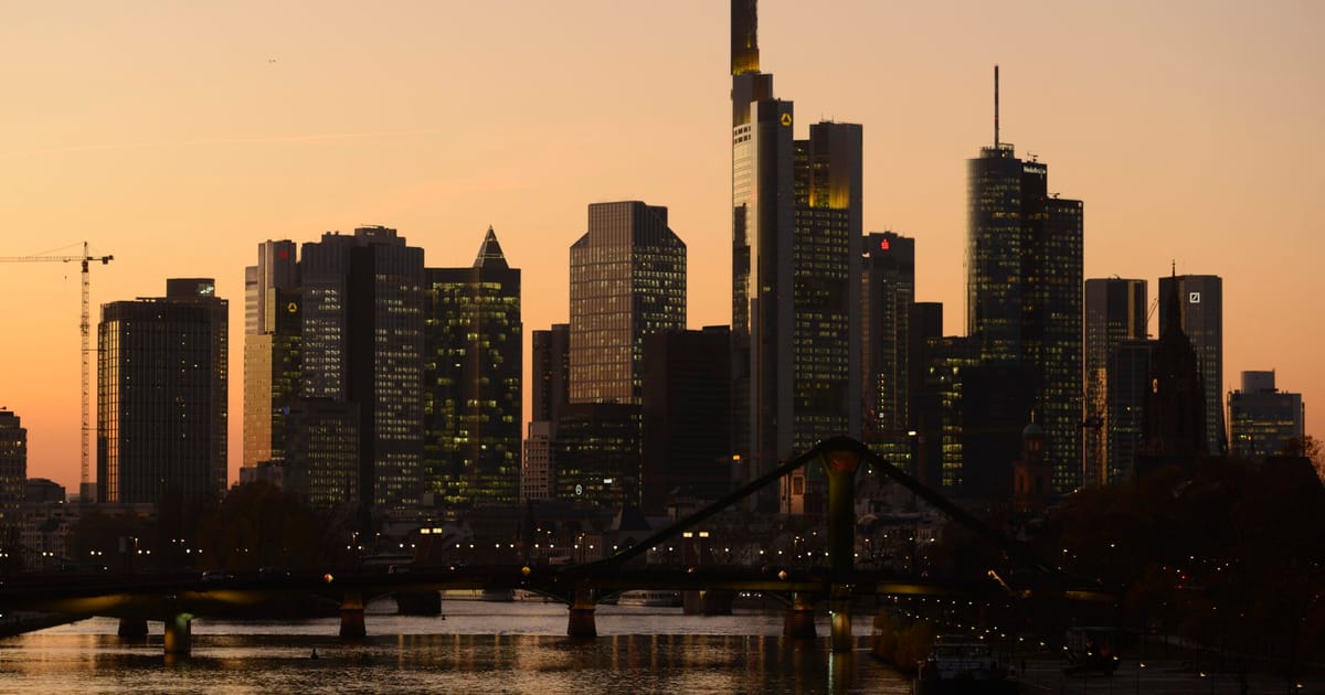 EU resurrects banking practice that caused the 2008 financial crisis – POLITICO