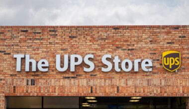 Are banks, post offices, UPS, FedEx open or closed on Juneteenth 2025?