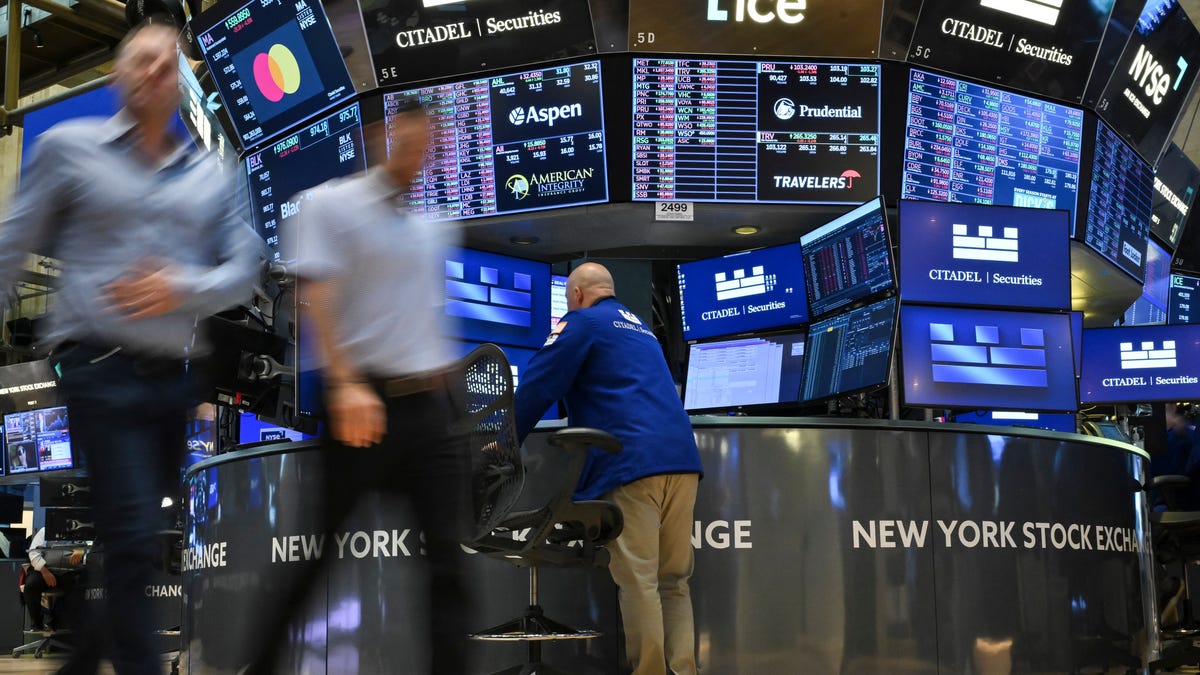 Is the stock market open on Juneteenth? 2025 holiday schedule