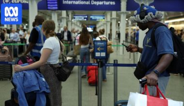 Cable theft in France disrupts Eurostar trips between London and Paris
