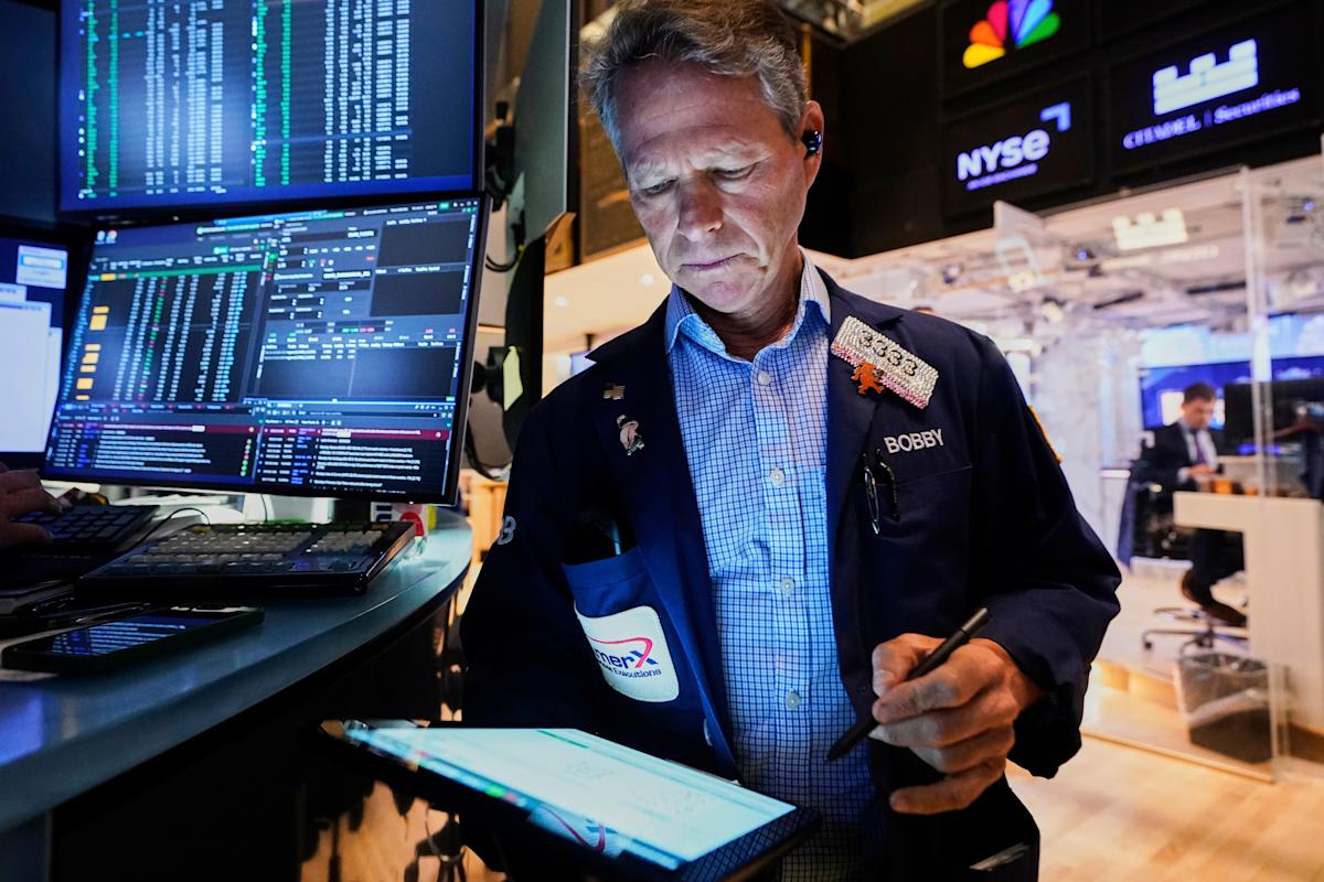 Stock market today: Dow, S&P 500, Nasdaq little changed in wait for clues on US-China trade talks - Yahoo Finance