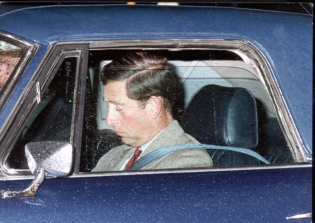 That evening, he attended a performance of Puccini's Tosca at the Royal Opera House instead of being by his son's side