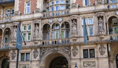 Guests will be able to book one of 125 rooms at the Kimpton Fitzroy in Bloomsbury for just seven shillings and sixpence, the equivalent of £50 today