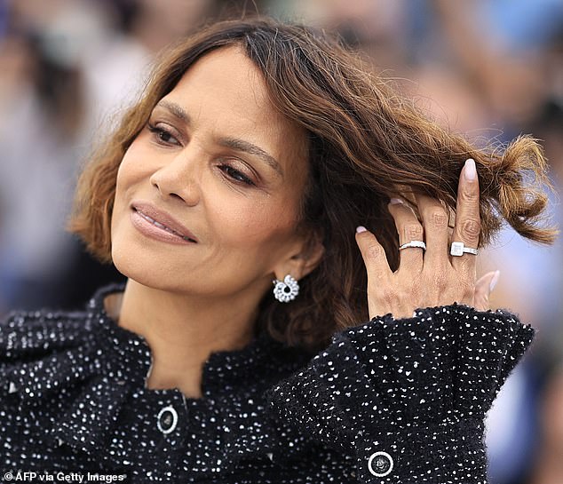 And the Catwoman star added that the musician has already proposed to her as he wanted her to be Halle Van Hunt; seen with a wedding band on on May 13