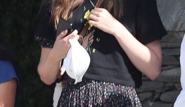 Violet Affleck was enjoying some down time in the Brentwood neighborhood of Los Angeles on Wednesday. The daughter of actors Jennifer Garner and Ben Affleck is on her summer break from Yale University where she just completed her freshman year