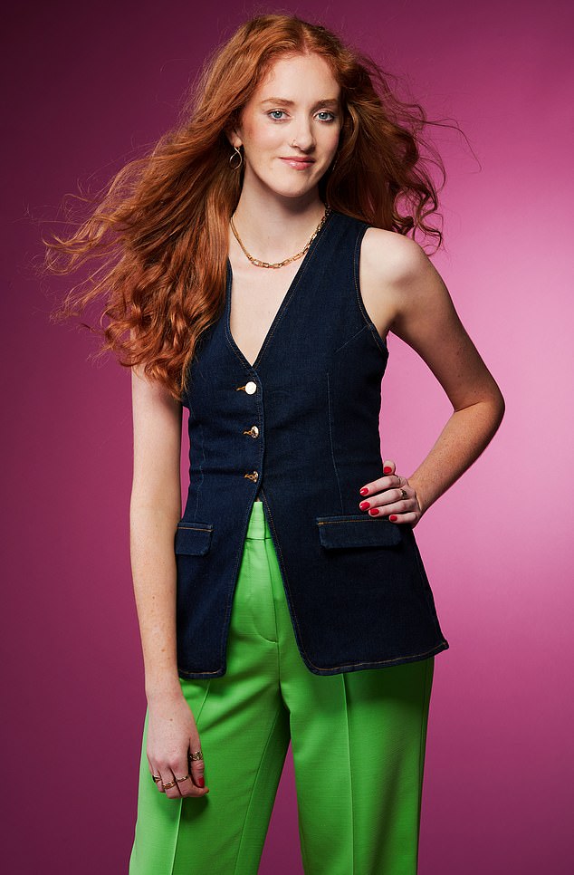 Olivia Dean's most recent experiment was eating ten carrots a day to achieve the perfect tan