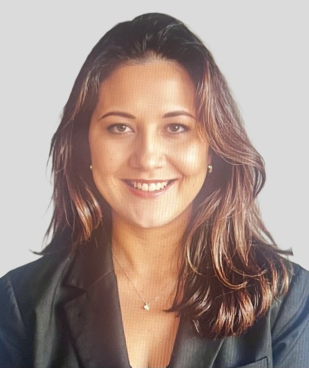 Sharon Pugh is a clinical and research psychiatric physician assistant who focuses on schizophrenia