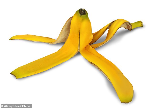 Using banana peel is one of the better known wart remedies – you tape the inner side of a piece of banana peel over your wart, then leave it overnight and file down any dead skin