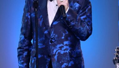 Beach Boys' Mike Love said he felt the 'presence' of his Brian Wilson when he was inducted into the Songwriters Hall of Fame on Thursday just one day after his death