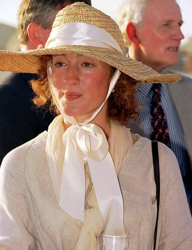 Susannah Fiennes has worked extensively with the King as a royal tour artist