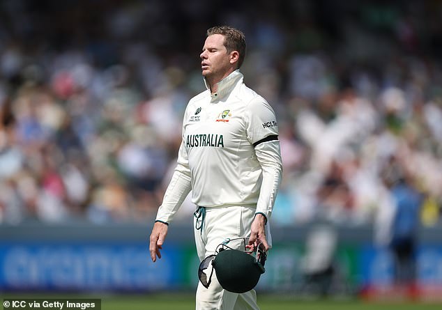 Australian cricket star Steve Smith was left in agony after sustaining a gruesome finger