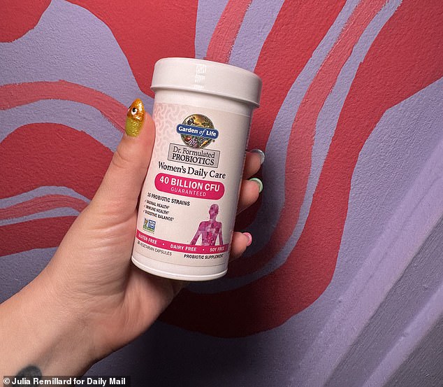 Take your health into your own hands with these daily women's probiotics that help balance pH daily!