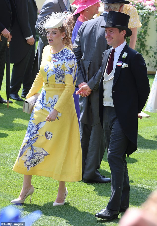 Princess Beatrice had also opted for bright shades of yellow for Ladies' Day as she stunned in Monique L’hulier
