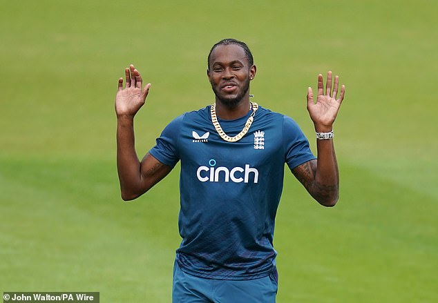 England fans were left fearing that Jofra Archer was injured again after a bizarre Sussex call