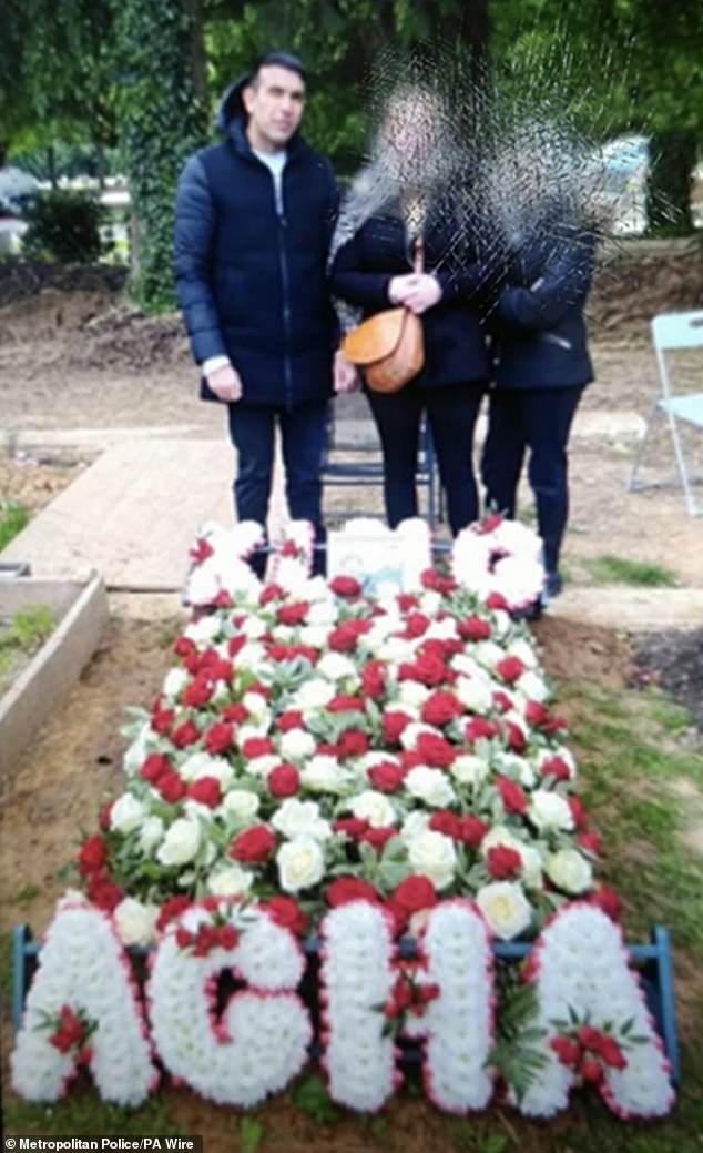 A photo Kharouti shared on EncroChat showing him and two women standing at a graveside