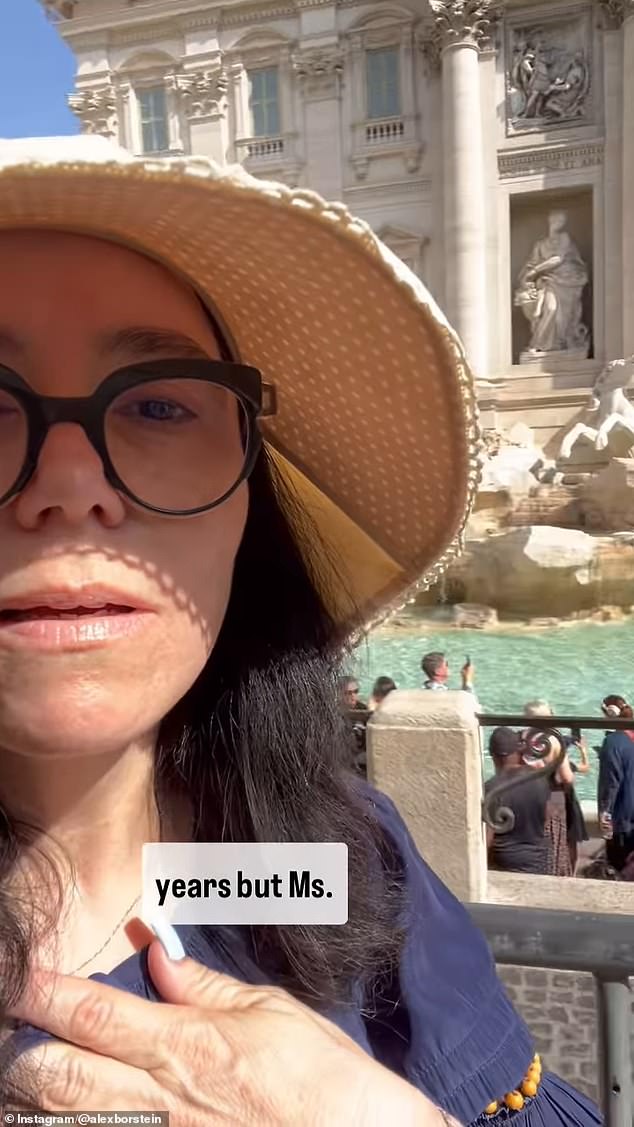 Lizzie McGuire star Alex Borstein delighted fans after uploading of herself at the Trevi fountain in Rome, celebrating the iconic film's 22-year anniversary