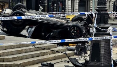 Police and paramedics blue-lighted to a Piccadilly Circus roundabout at around 5.25am today where a car had flipped near a fountain