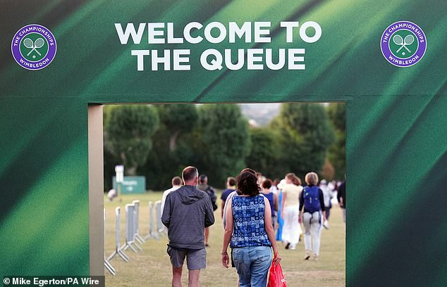 People enter the queue at Wimbledon park