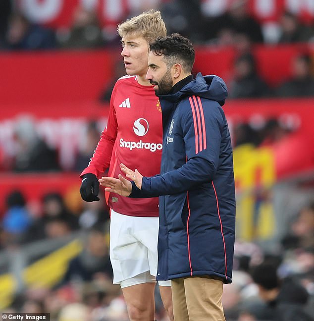 United have several striker targets in case Rasmus Hojlund leaves the club this summer