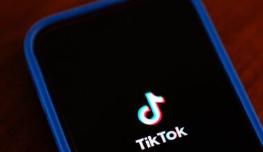US extends TikTok sale deadline by another 90 days | Social Media