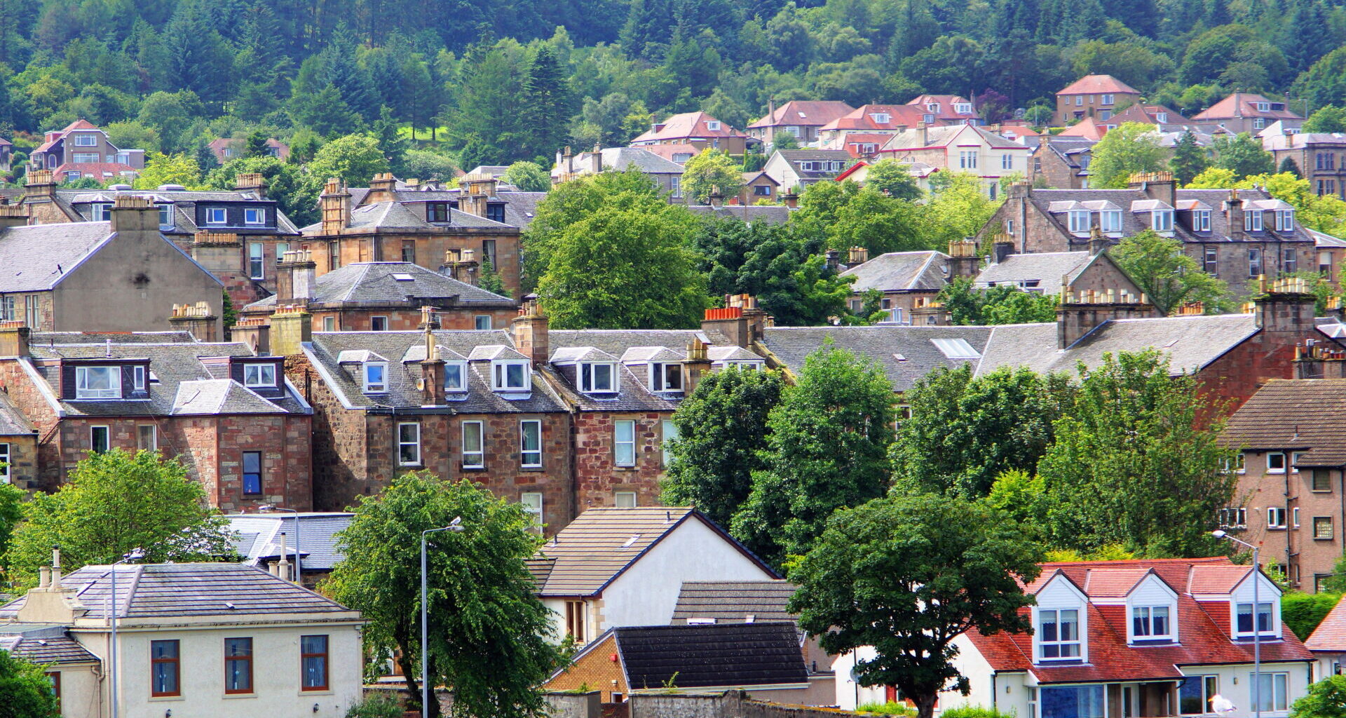 House prices in Scotland rise by 5.8% YoY in April 2025 - RoS - The Intermediary