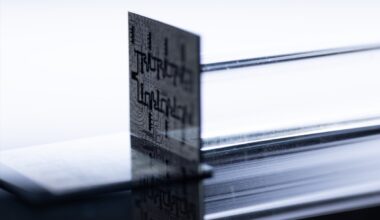 Amazon Debuts Chip It Aims to Scale Into Quantum Computer