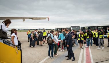 France examines sea options as it starts evacuating citizens in Iran and Israel via land